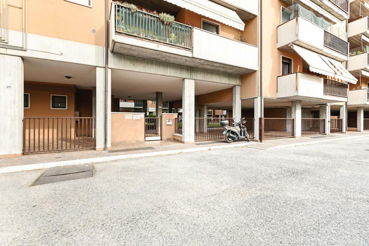 Colourful Flat Borgo Roma Apartment Верона Екстериор снимка