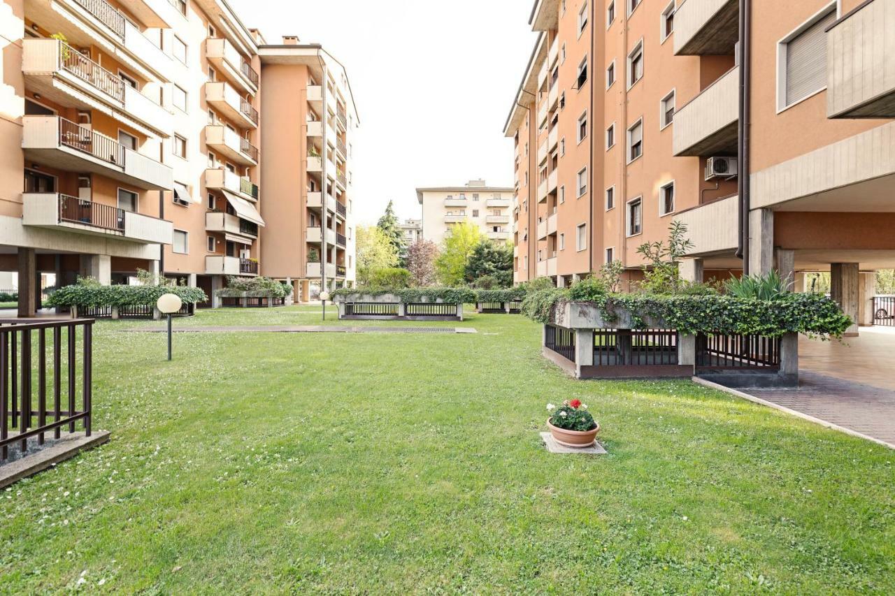 Colourful Flat Borgo Roma Apartment Верона Екстериор снимка