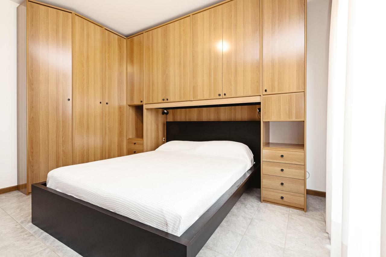 Colourful Flat Borgo Roma Apartment Верона Екстериор снимка